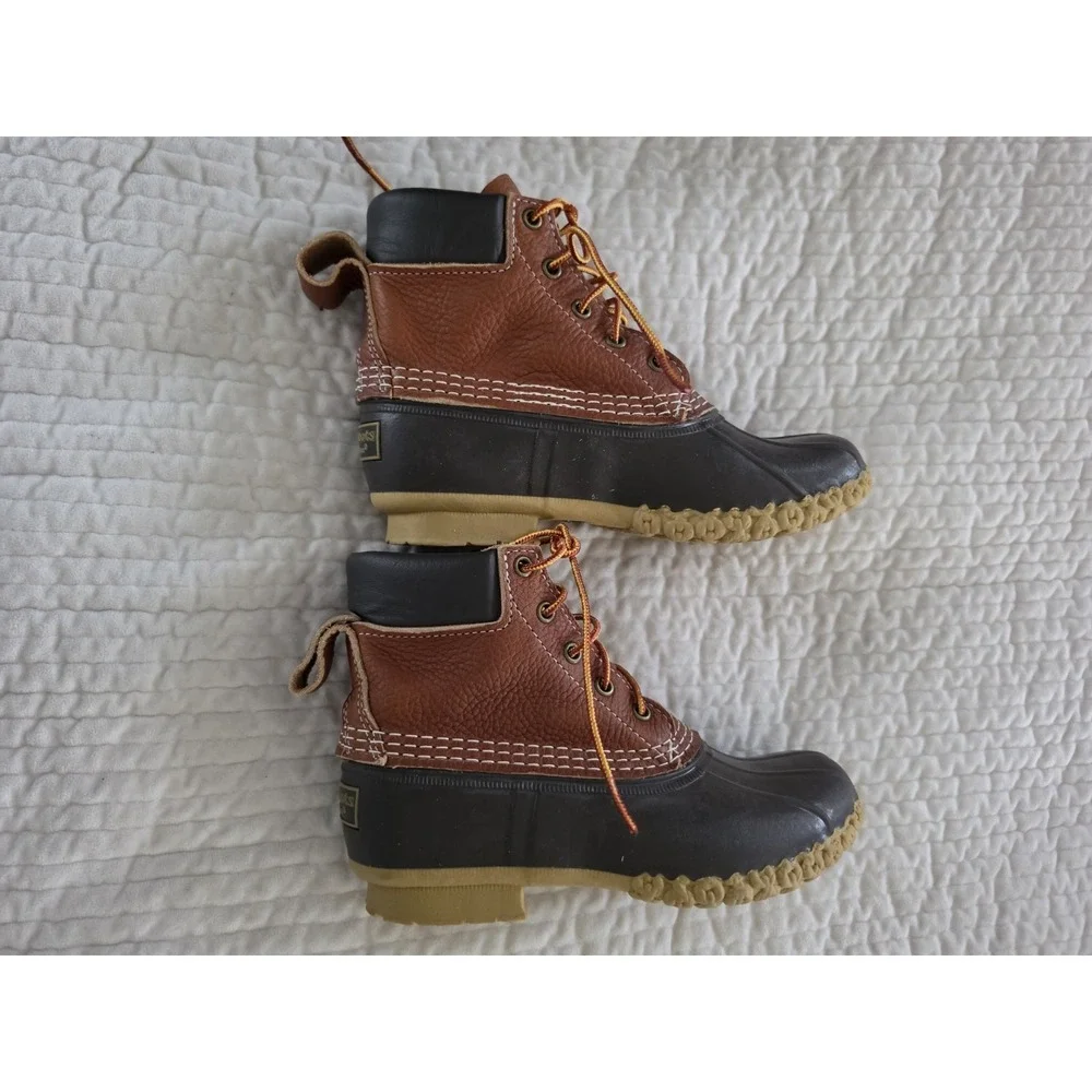 LL Bean Bean Boots Short Womens Size 7M/9W Duck Boots EUC Made In Maine USA